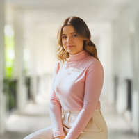 Black and White Simple Portrait LinkedIn Profile Picture (1)